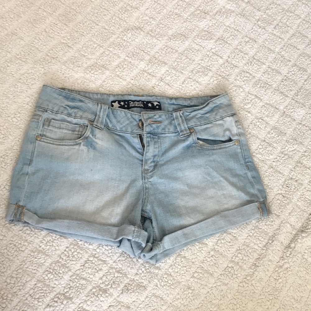 Celebrity pink jeans shorts